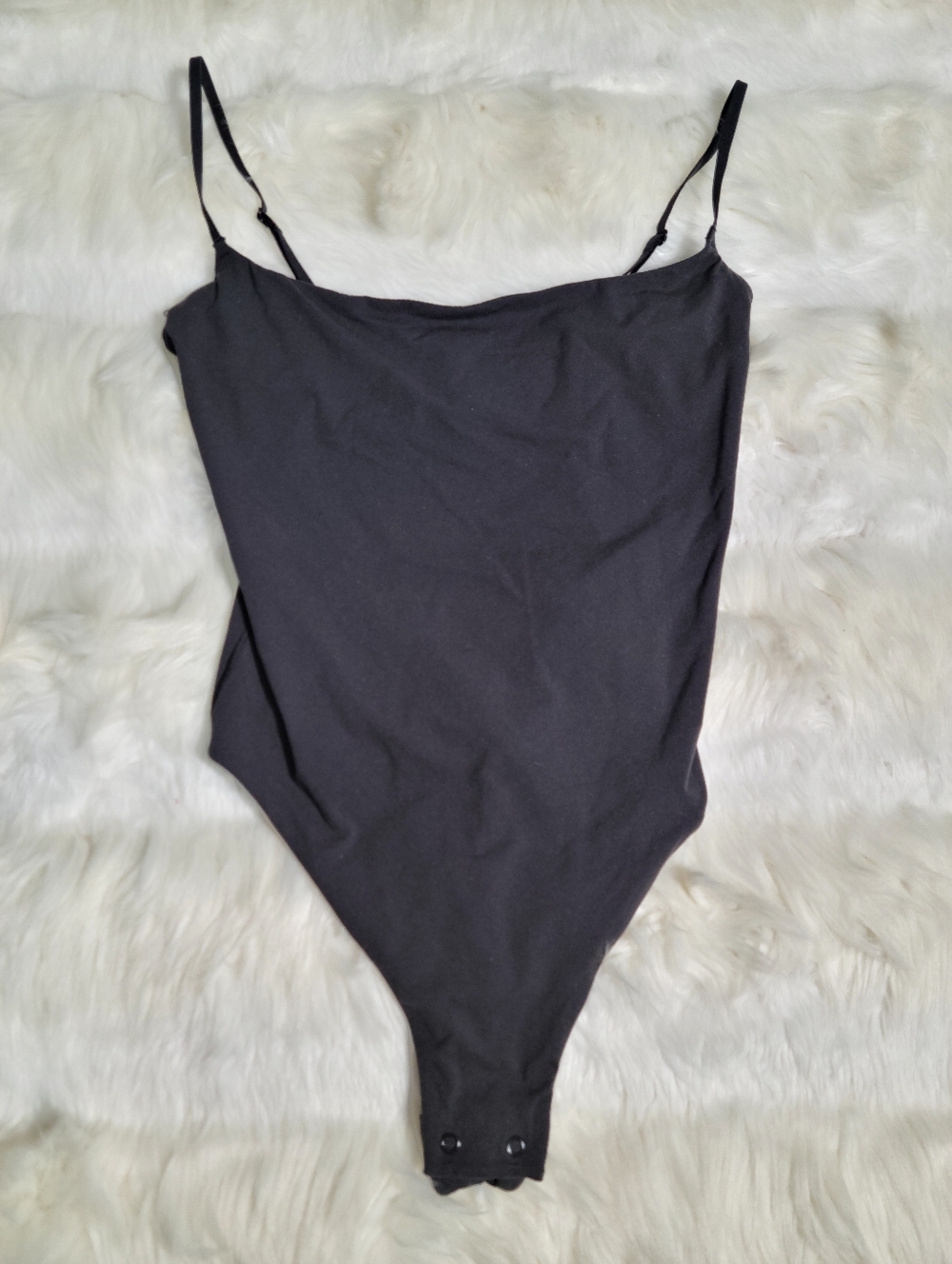 SKIMS Fits Everybody Cami Thong Bodysuit Black Onyx Women X-Small NEW